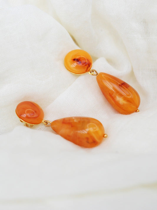 Boucles d'oreilles gouttes PEGGY / perles en résine / esprit vintage / jaune