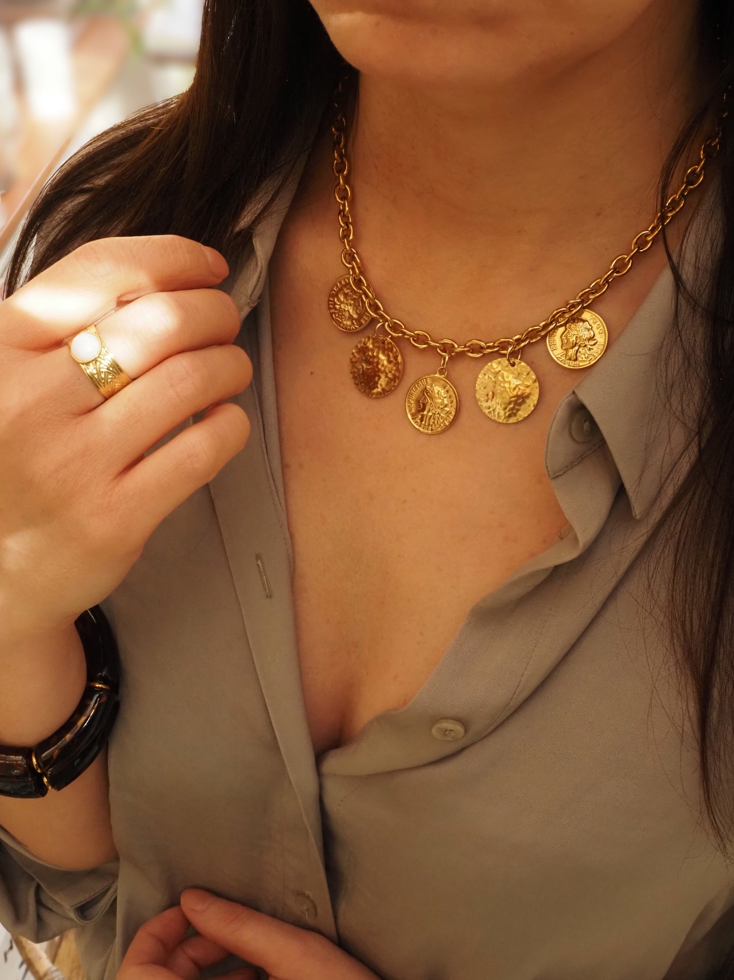 Collier FLORENCE / breloques rondes / chaîne acier inoxydable dorée