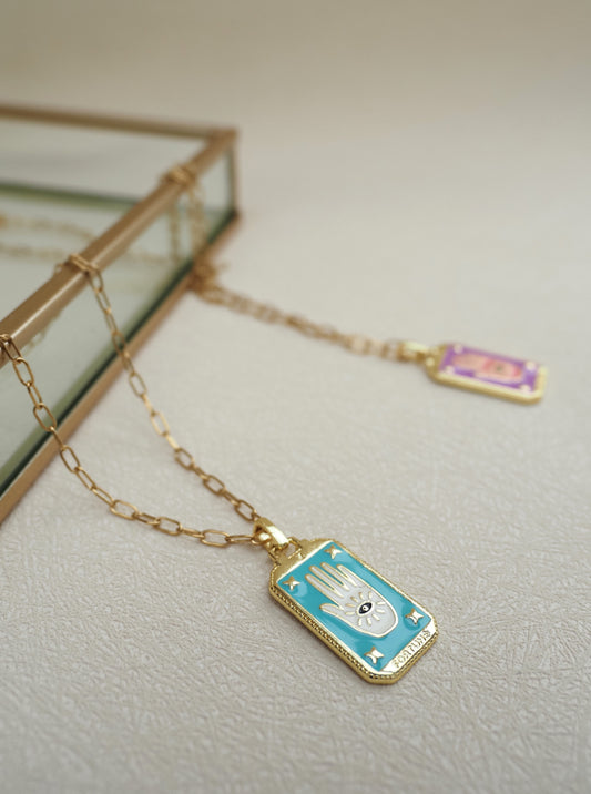 Collier REBECCA / chaîne acier inoxydable dorée / pendentif carte de tarot