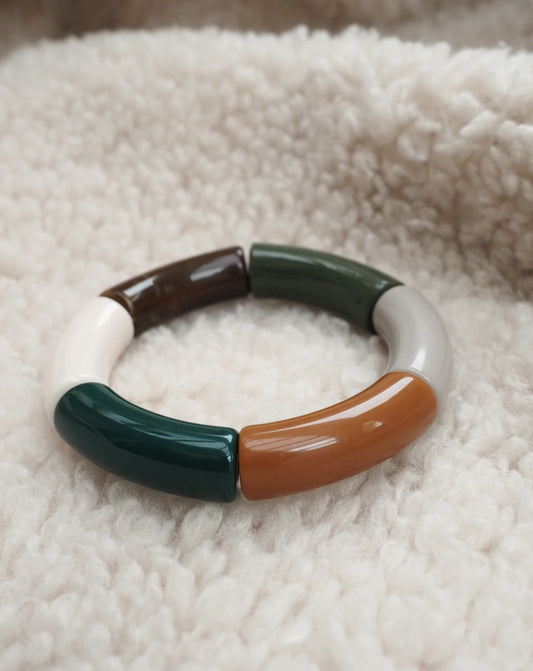 Bracelet élastique NELLY 2 / grosses perles tubes en résine acrylique incurvées