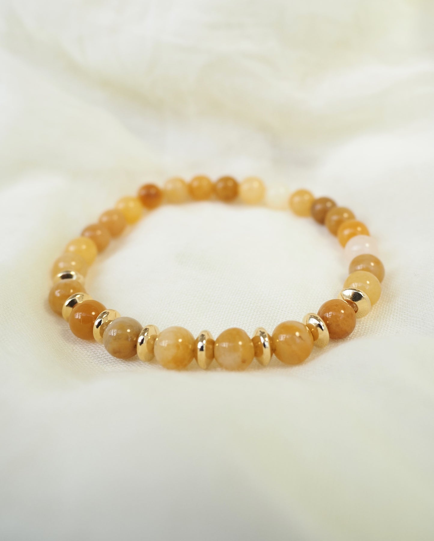 OCEANE-Armband / runde Perlen aus Halbedelsteinen / goldene Edelstahlperlen