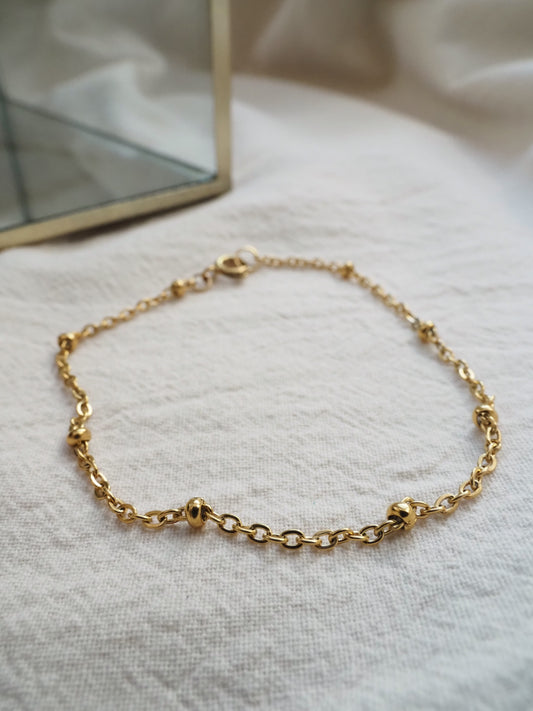 Bracelet MELANIE / chaîne fine maille / acier inoxydable doré