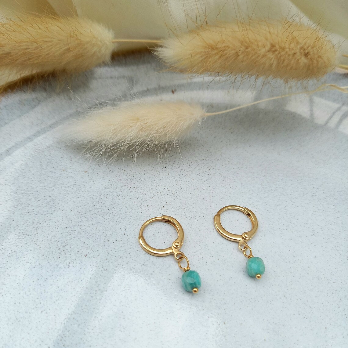 Boucles d'oreilles créoles ELEA / pierres semi-précieuses à facettes / dorées à l'or fin