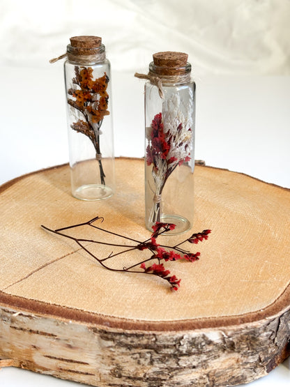 Fiole de fleurs séchées oranges