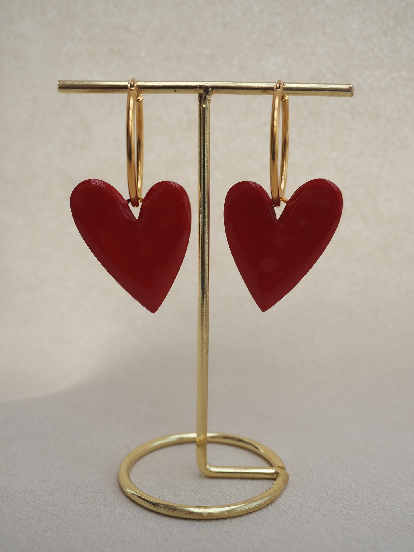 Boucles d'oreilles pendantes ABIGAIL - Coeur rouge et créoles acier inoxydable doré