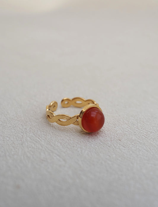 Bague ajustable ASHLEY - Acier inoxydable doré tressé et pierre fine cornaline