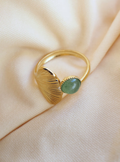 Bague ajustable SALOME - Feuille de Ginkgo acier inoxydable doré et pierre fine