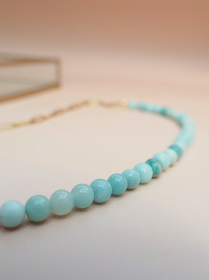 Collier court ROSE / perles en pierre amazonite / chaîne acier inoxydable doré