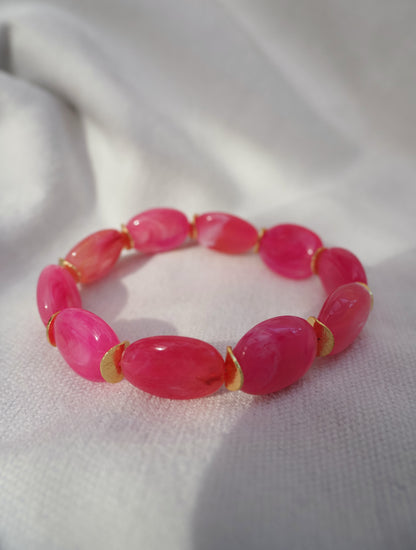 Bracelet Coloré OLIVIA – Perles ovales en résine marbrée & détails dorés