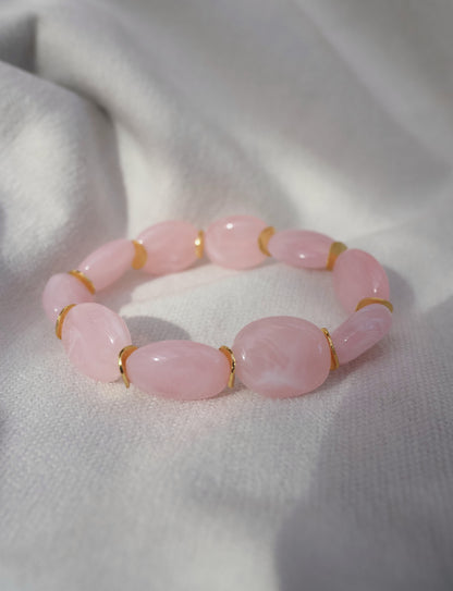 Bracelet Coloré OLIVIA – Perles ovales en résine marbrée & détails dorés